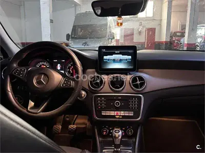 Używany Mercedes GLA200 136 KM (100 kW) 2017 Szary SUV