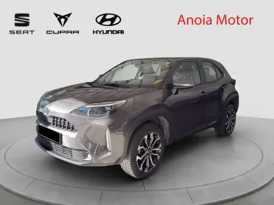 Usado Toyota Yaris Cross Active 116 CV (85 kW) 2022 Gris SUV