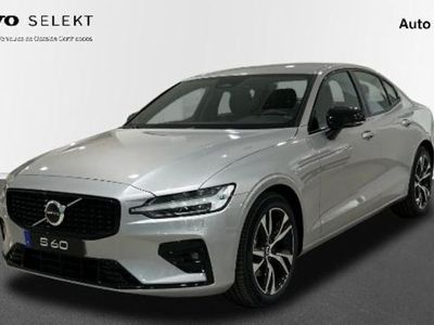 usado Volvo S60 2.0 B4 P PLUS DARK DCT 4P