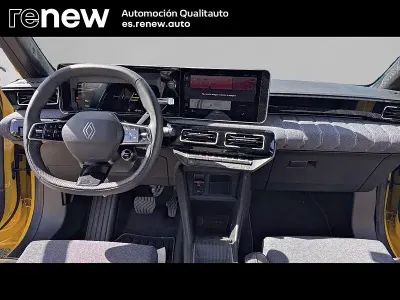 Usado Renault 5 E-Tech Techno 110 kW (150 CV) 2025 Amarillo Berlina