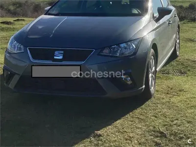 Usado Seat Ibiza Style 75 CV (55 kW) 2018 Gris / plata Utilitario