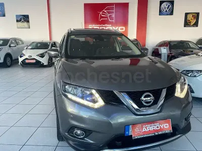 Usado Nissan X-Trail Tekna 130 CV (95 kW) 2017 Gris / plata SUV