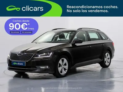 Usado Skoda Superb Ambition 150 CV (110 kW) 2016 Marrón Familiar