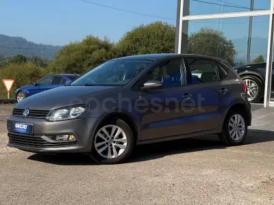 Usado VW Polo Advance 75 CV (55 kW) 2016 Gris / plata Berlina