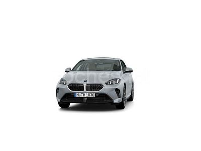 Gris / plata Usado 2025 BMW 120 Comfort Edition Utilitario | 37.890 € (Precio justo)