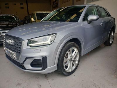 Usado Audi Q2 Sport 116 CV (85 kW) 2017 Gris / plata SUV