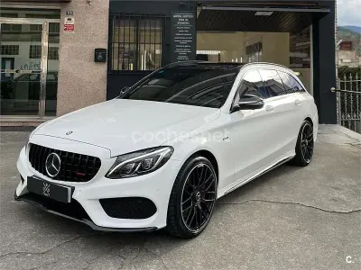 Usado Mercedes C43 AMG 367 CV (269 kW) 2017 Blanco Familiar