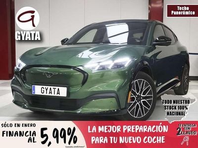 Verde Usado 2024 Ford Mustang Mach-E Premium SUV | 38.990 €