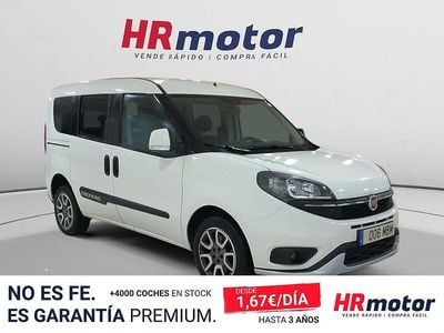 Usado Fiat Doblò Trekking 120 CV (88 kW) 2022 Blanco Monovolumen