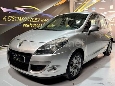 Gris / plata Usado 2011 Renault Scénic III Dynamique Monovolumen | 7299 € (Precio justo)