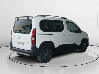 Usado Peugeot Rifter Allure 131 CV (96 kW) 2022 Blanco Monovolumen
