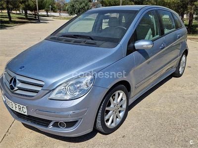 Usado Mercedes B200 140 CV (102 kW) 2007 Azul Monovolumen