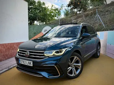 Usado VW Tiguan R-line 150 CV (110 kW) 2022 Blanco SUV
