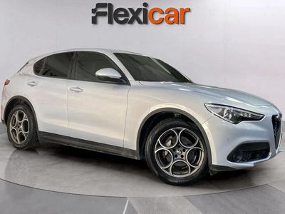 Usado Alfa Romeo Stelvio Sprint 162 CV (119 kW) 2022 Blanco SUV