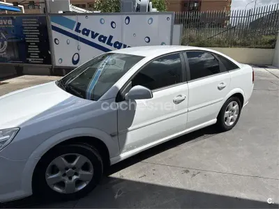 Usado Opel Vectra Elegance 120 CV (88 kW) 2007 Blanco Berlina