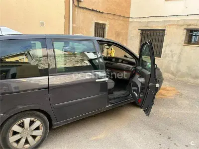 Usado Citroën C8 130 CV (95 kW) 2005 Gris / plata Monovolumen