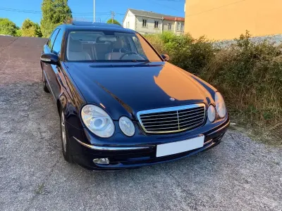 Usado Mercedes C270 Avantgarde 170 CV (125 kW) 2003 Azul Berlina