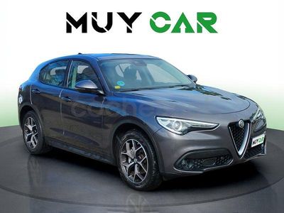 Usado Alfa Romeo Stelvio Executive 180 CV (132 kW) 2018 Gris / plata SUV