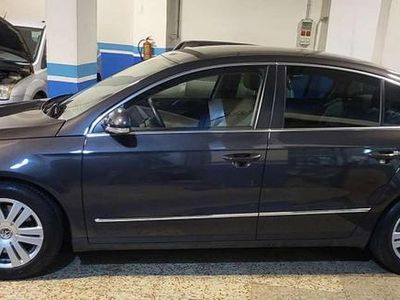 Marrón Usado 2007 VW Passat Highline Berlina | 6800 € (Caro)