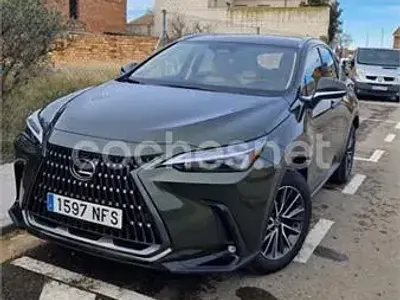 Usado Lexus NX350h 242 CV (177 kW) 2025 Verde SUV