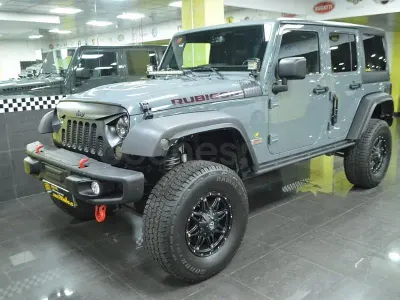 Usado Jeep Wrangler Unlimited Rubicon 200 CV (147 kW) 2013 Gris / plata SUV
