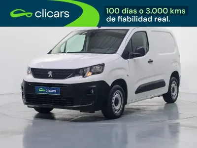Usado Peugeot Partner Premium 100 CV (73 kW) 2022 Blanco Monovolumen