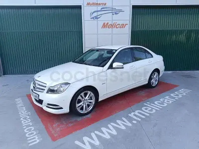 Usado Mercedes C200 Avantgarde 136 CV (100 kW) 2011 Blanco Berlina