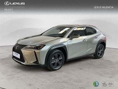 Gris / plata Usado 2025 Lexus UX SUV | 34.500 € (Buen precio)