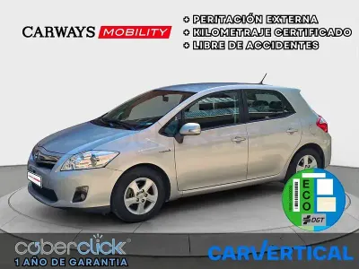 Käytetty Toyota Auris Hybrid