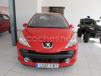 Rojo Usado 2007 Peugeot 207 Berlina | 5700 € (Un poco caro)