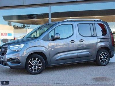 Usado Opel Combo Life Innovation 131 CV (96 kW) 2020 Gris / plata Monovolumen