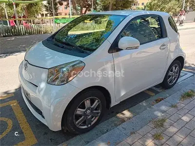 Usado Toyota iQ 68 CV (50 kW) 2009 Blanco Utilitario