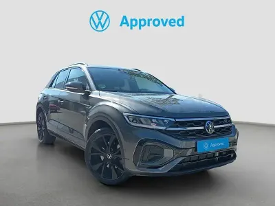 Usado VW T-Roc R-line 150 CV (110 kW) 2023 Gris / plata SUV