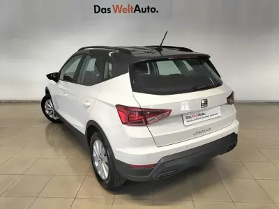 Usado Seat Arona Style 115 CV (84 kW) 2025 Blanco SUV