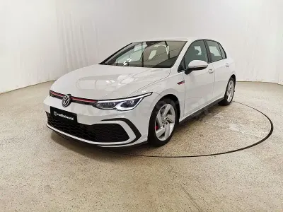 Usado VW Golf VIII GTI 245 CV (180 kW) 2023 Blanco Berlina