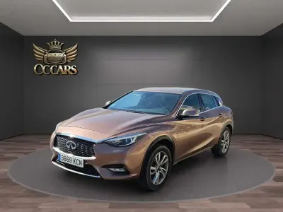 Usado Infiniti Q30 Premium 170 CV (125 kW) 2017 Beige Utilitario