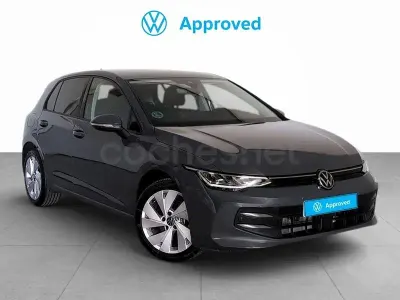 Usado VW Golf VIII 115 CV (84 kW) 2025 Gris / plata Berlina