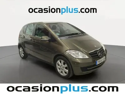 Usado Mercedes A180 109 CV (80 kW) 2011 Marrón Utilitario