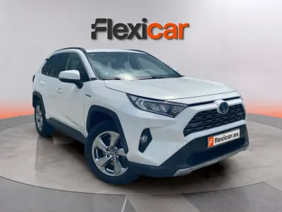 Używany Toyota RAV4 Hybrid Advance 218 KM (160 kW) 2020 Biały SUV