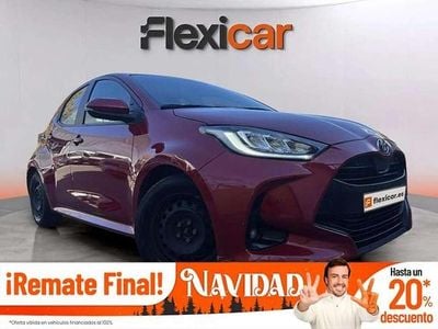 Rojo Usado 2023 Toyota Yaris Hybrid Active Utilitario | 17.490 € (Buen precio)