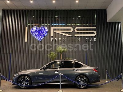 Gris / plata Usado 2021 BMW 330e Comfort Edition Berlina | 37.990 €