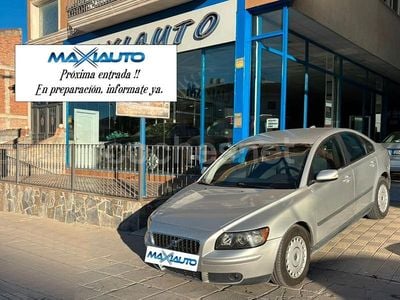 Gris / plata Usado 2005 Volvo S40 Kinetic Berlina | 5300 € (Precio justo)