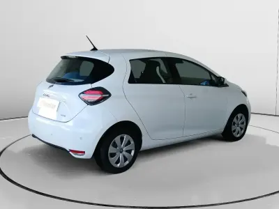 Usado Renault Zoe Intens 80 kW (110 CV) 2021 Blanco Utilitario