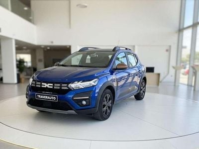 Usado Dacia Sandero Extreme 101 CV (74 kW) 2025 Gris Utilitario