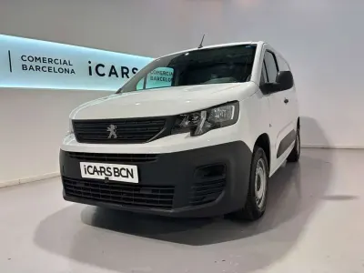 Usado Peugeot Partner 102 CV (75 kW) 2023 Blanco Monovolumen
