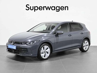 Usado VW Golf VIII 116 CV (85 kW) 2025 Gris Utilitario