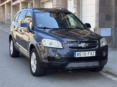 Usado Chevrolet Captiva 150 CV (110 kW) 2007 Gris / plata SUV