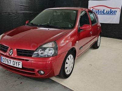 Usado Renault Clio II Expression 85 CV (62 kW) 2006 Granate Berlina