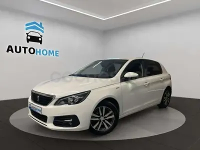 Usado Peugeot 308 Active 110 CV (80 kW) 2021 Blanco Utilitario