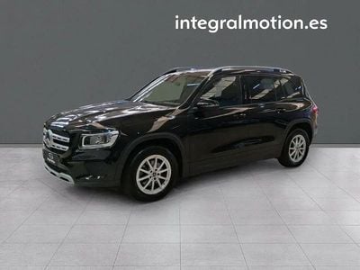 Käytetty Mercedes GLB180 Business 115 HP (84 kW) 2021 Musta Katumaasturi